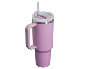 Stanley  Termos The Quencher H2.O FlowState Tumbler 1.18L